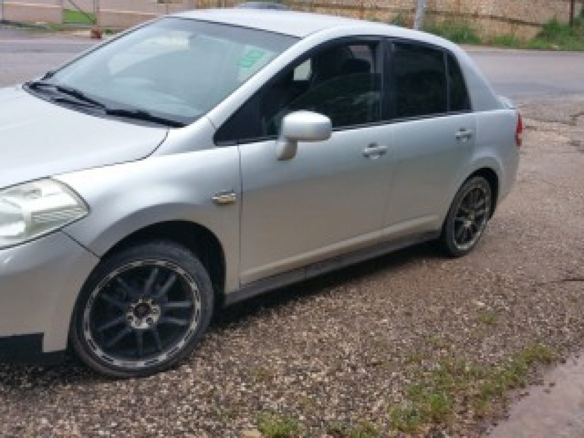 nissan tiida 2005 for sale