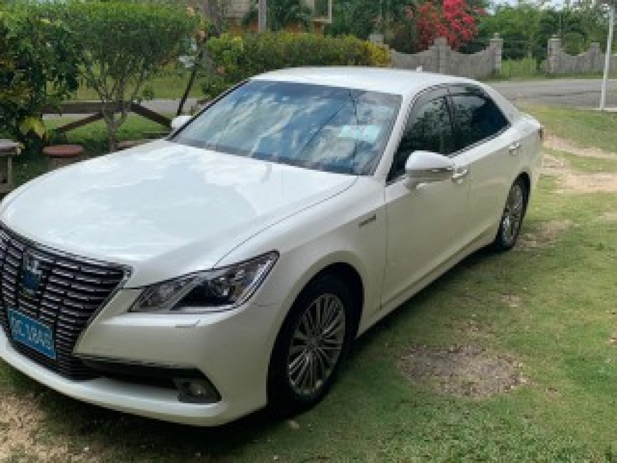 Toyota mark crown