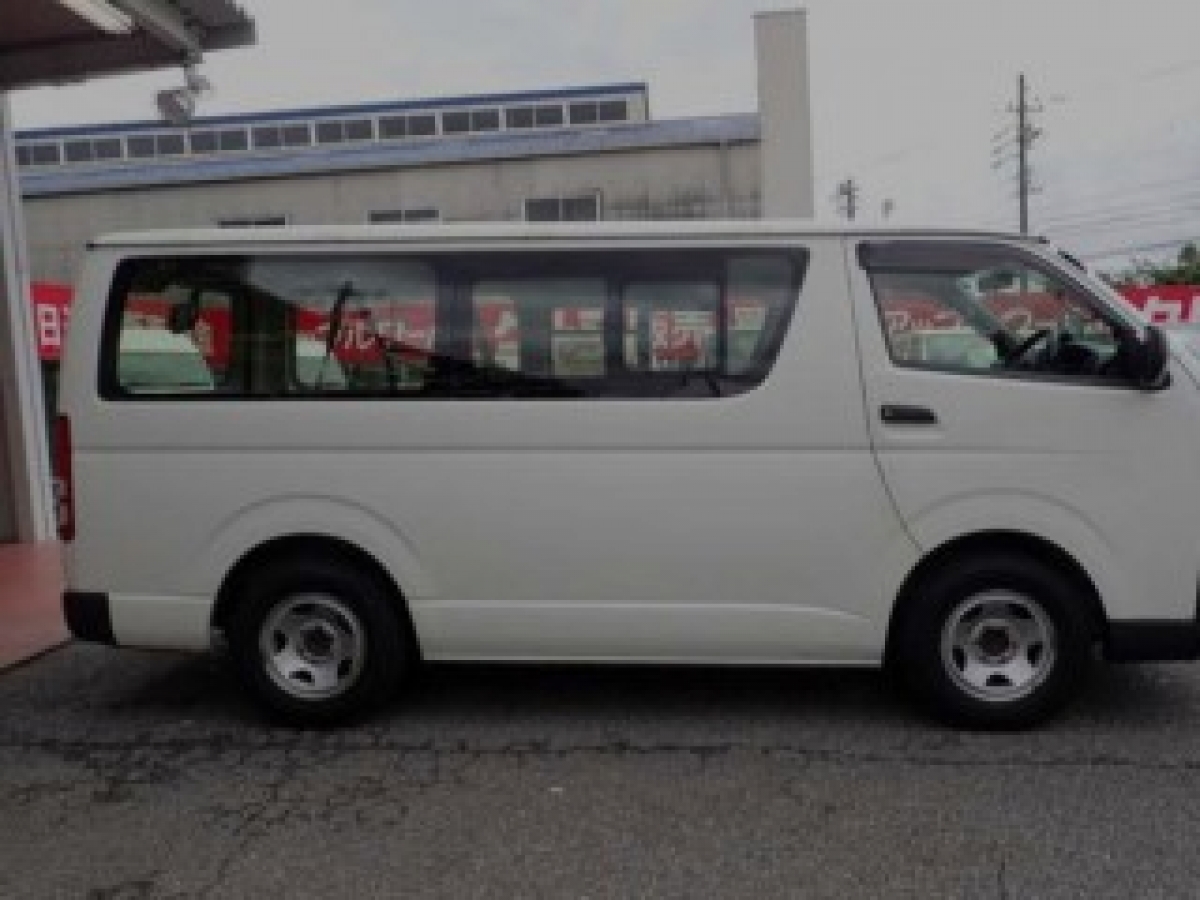 2015 Toyota Hiace Autobuzz Jamaica Find Vehicles For Sale In Jamaica From Owners Or Dealers‎